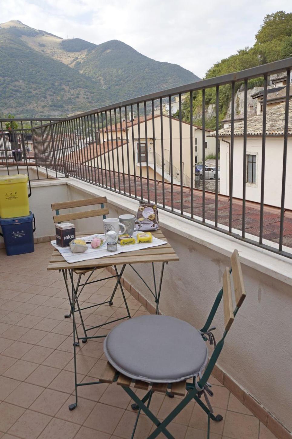 Casa Vacanze Donna Lucia Castel Di Sangro Exterior photo